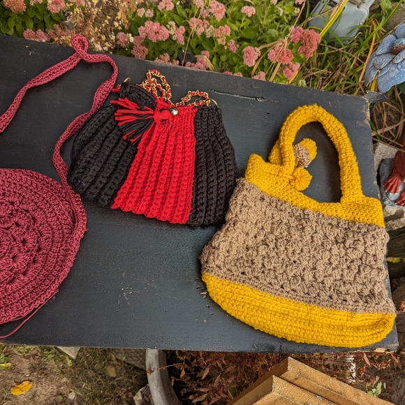 Various wool purses - Picture 5 of 7